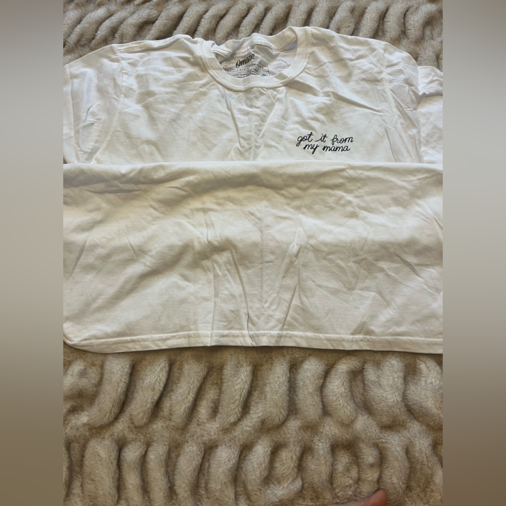 Omaze Women's Graphic Tee - Picture 5 of 5